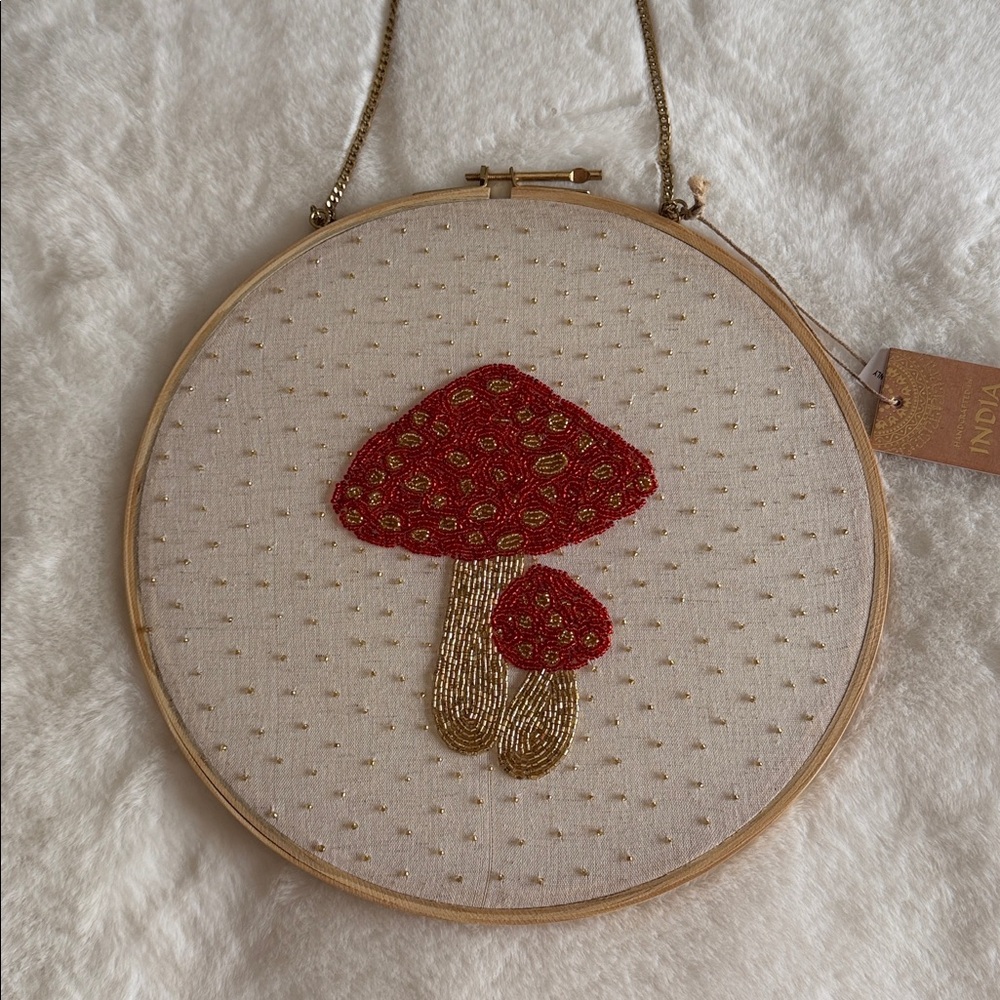 Mushroom embroidered hoop ￼